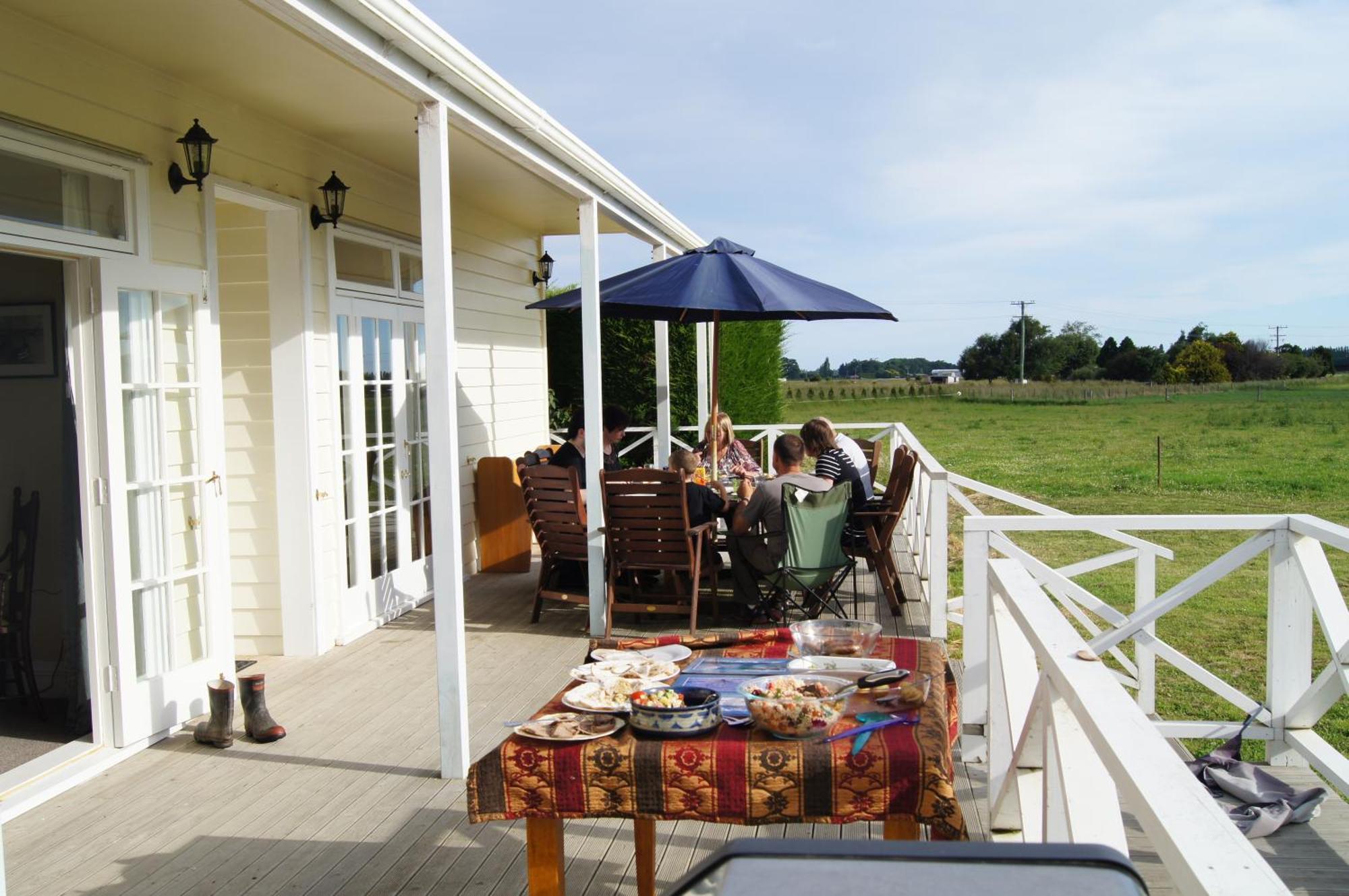 Oliver'S Farmstay Temuka エクステリア 写真